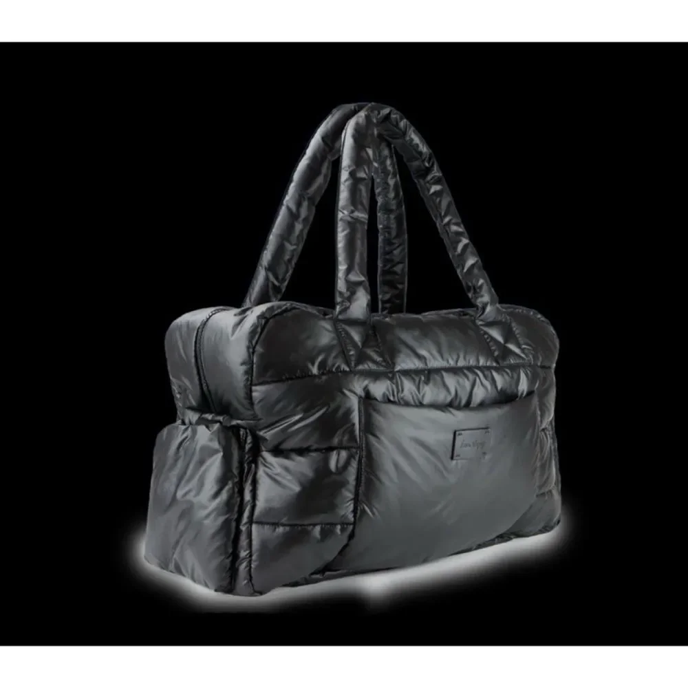 7AM Enfant SoHo Diaper Satchel in Black ~ Excellent